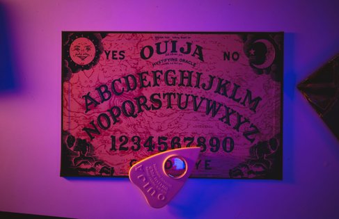 Mario Contino | Pericoli della Ouija